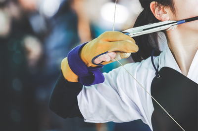 手ぐすねを引く